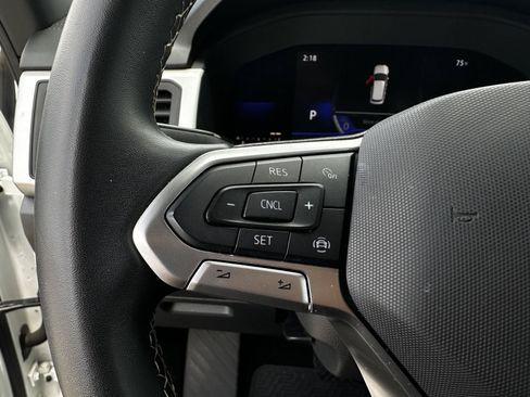 Used 2022 Volkswagen Atlas Cross Sport SE FWD image 14