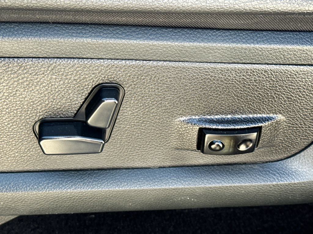 Used 2018 RAM 2500 Lone Star w/ Sport Appearance Group AWD/4WD image 21