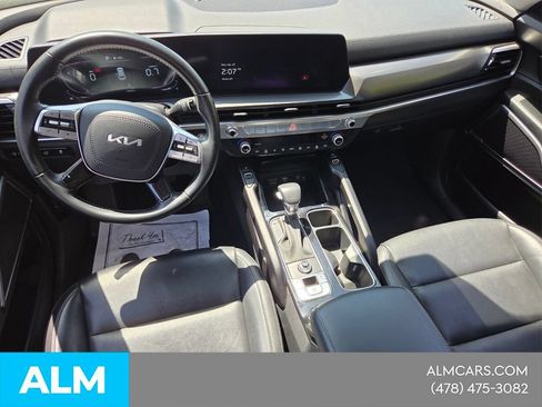 Used 2025 Kia Telluride S FWD image 9