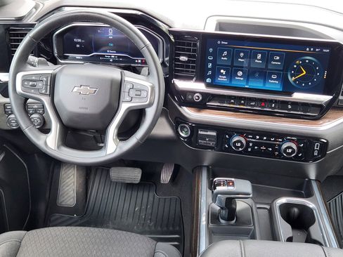 Used 2024 Chevrolet Silverado 1500 RST w/ Texas Edition Plus AWD/4WD image 9