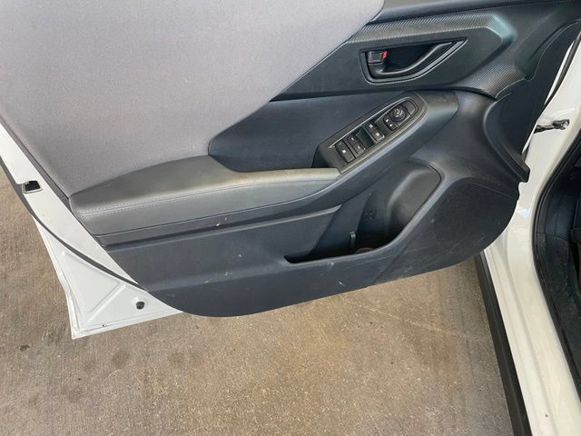 Used 2024 Subaru Crosstrek 2.0i Premium AWD/4WD image 9