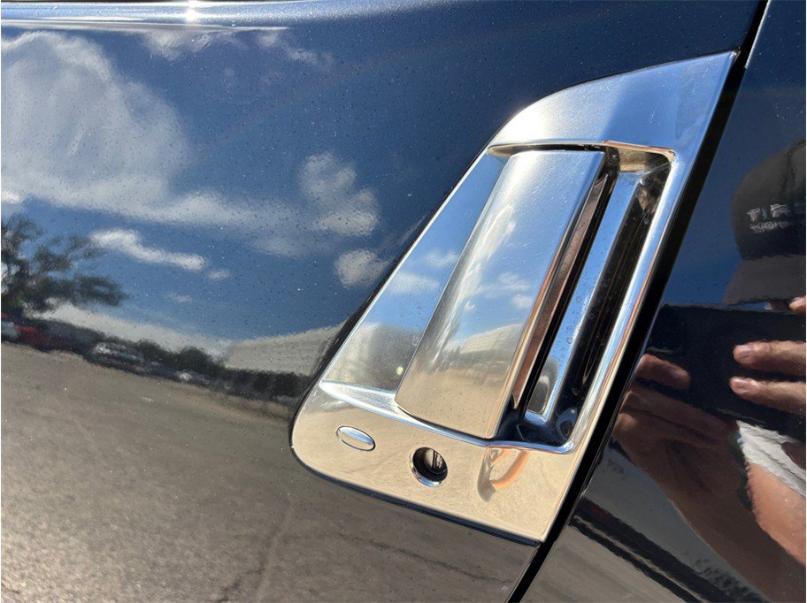 Used 2019 Nissan 370Z NISMO RWD image 15