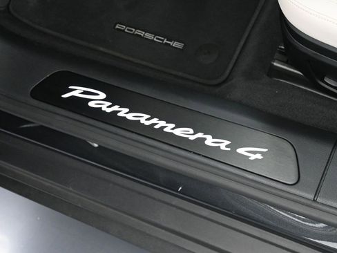 Certified 2024 Porsche Panamera 4 image 16