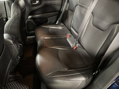 Used 2019 Jeep Compass Latitude w/ Popular Equipment Group image 11