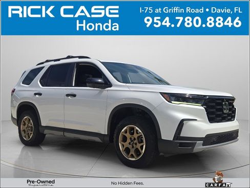 Certified 2024 Honda Pilot TrailSport image 1