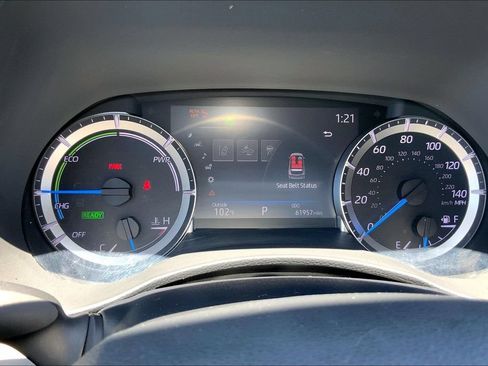 Used 2023 Toyota Highlander XLE AWD/4WD image 13