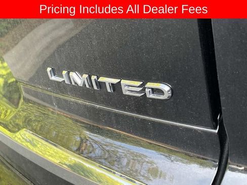 Used 2025 Toyota Crown Signia w/ Advanced Technology Package AWD/4WD image 9