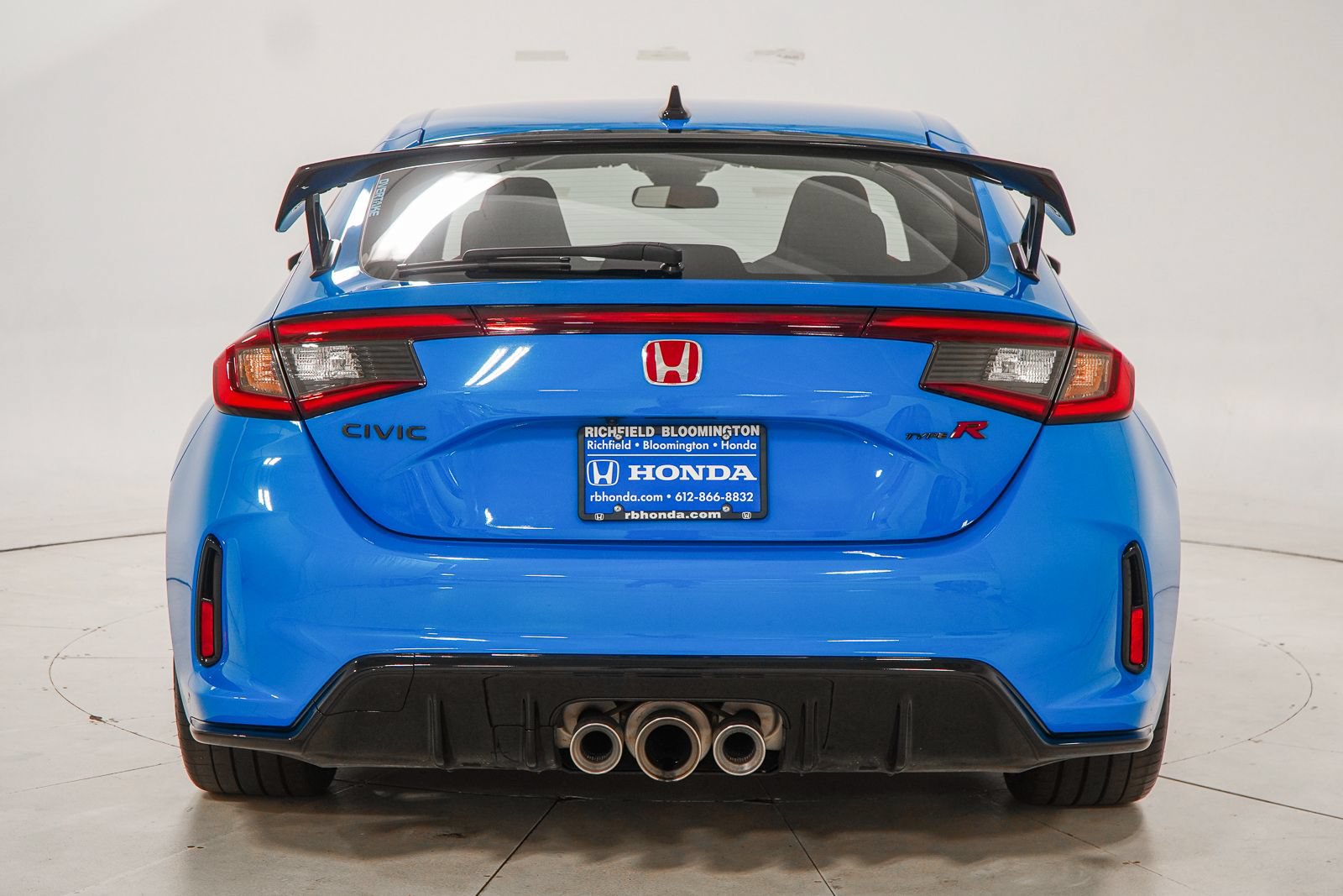 Used 2025 Honda Civic Type R image 9
