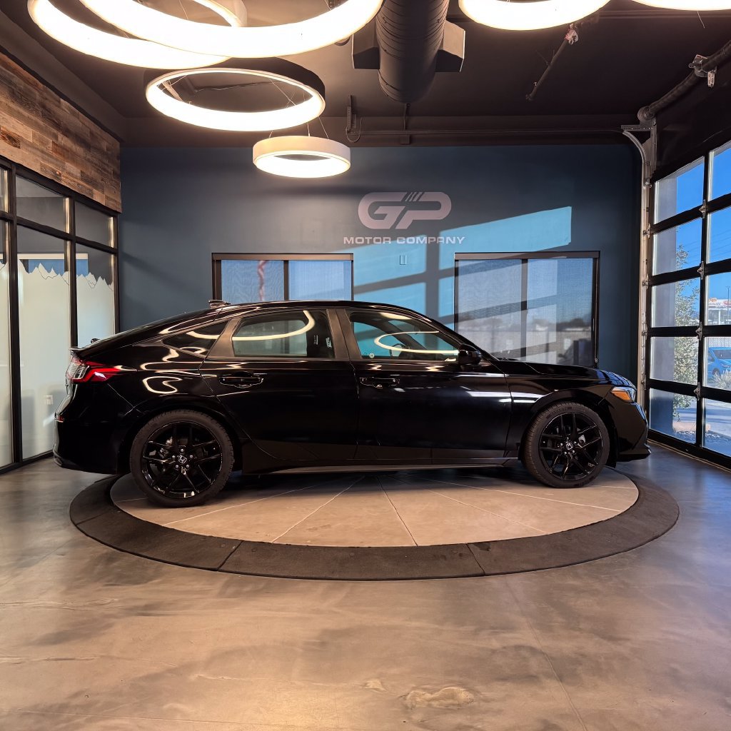 Used 2024 Honda Civic Sport image 2