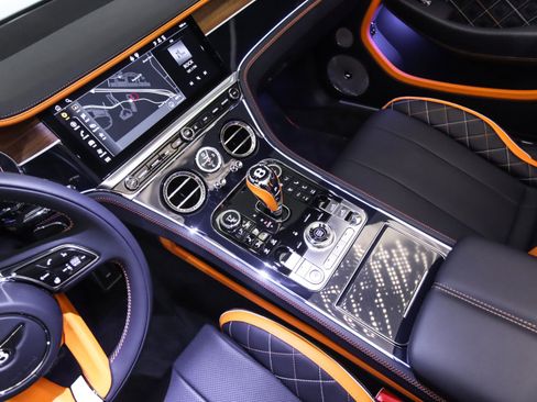 Used 2024 Bentley Continental GT Speed image 18