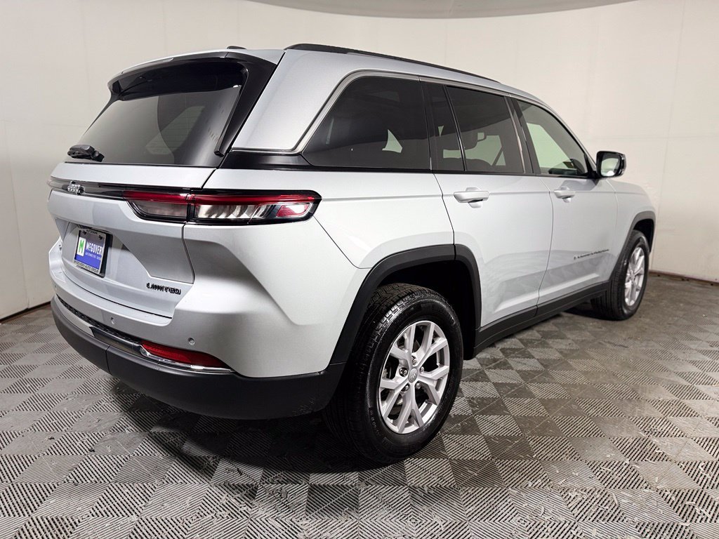 Used 2022 Jeep Grand Cherokee Limited AWD/4WD image 7