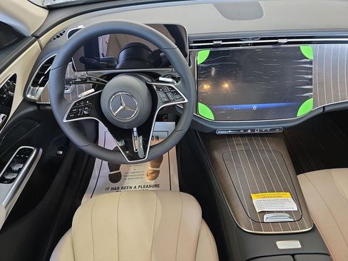 New 2026 Mercedes-Benz E 350 4MATIC Sedan image 18