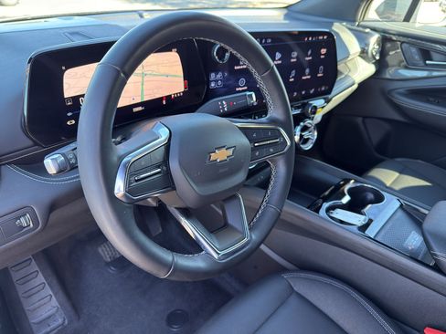 Used 2024 Chevrolet Blazer EV LT image 37