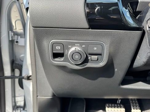 Certified 2023 Mercedes-Benz GLA 250 4MATIC image 23