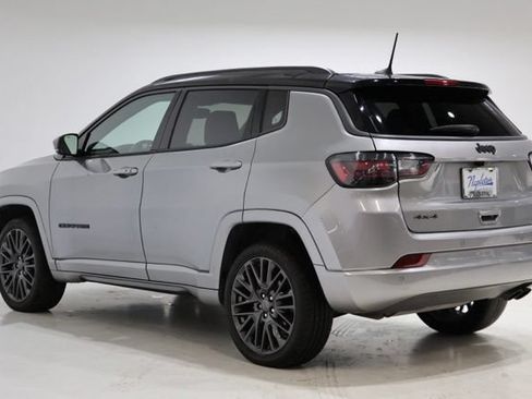 Used 2022 Jeep Compass High Altitude AWD/4WD image 5