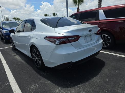 Used 2021 Toyota Camry XLE w/ Navigation Upgrade Package FWD image 13