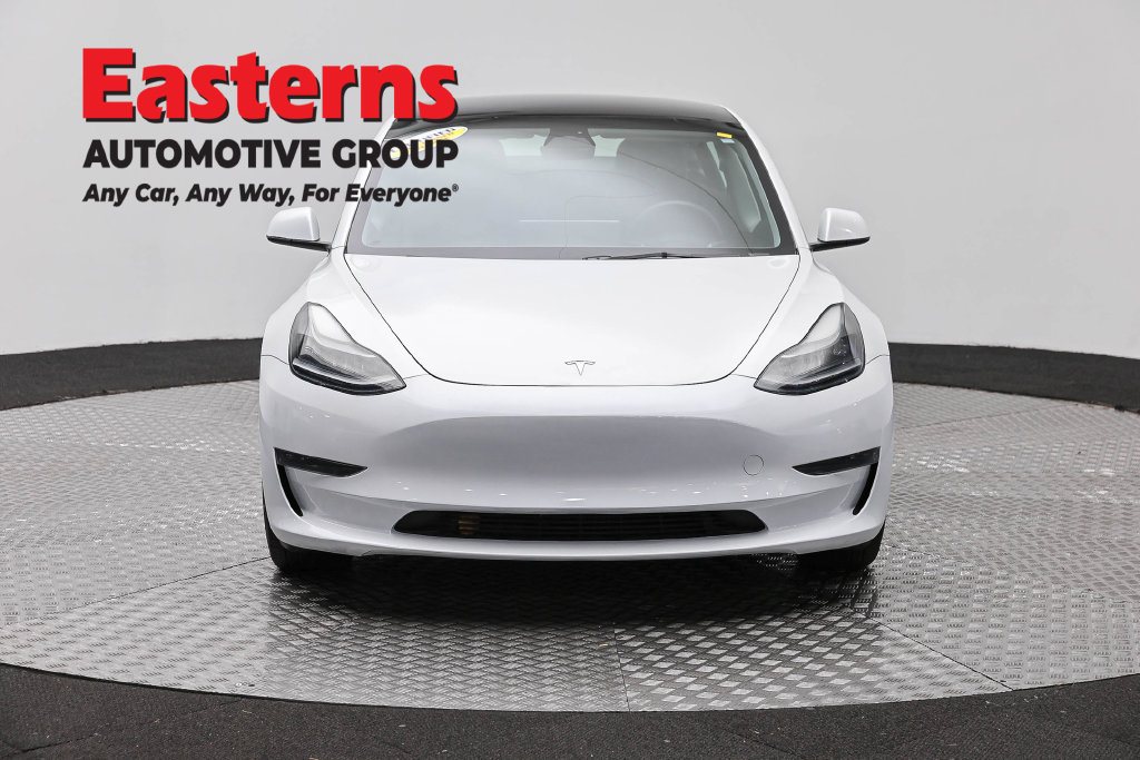 Used 2023 Tesla Model 3 Standard Range RWD image 3