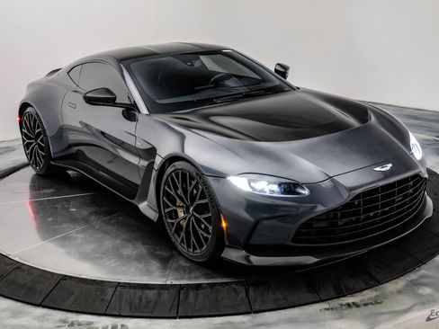 Used 2023 Aston Martin V12 Vantage RWD image 30