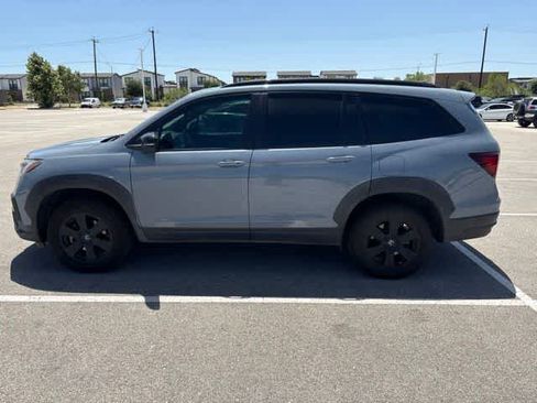 Used 2022 Honda Pilot TrailSport image 2