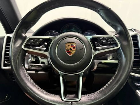 Used 2017 Porsche Cayenne Platinum Edition AWD/4WD image 14