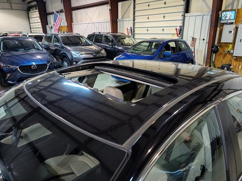 Used 2016 Honda Civic EX image 3
