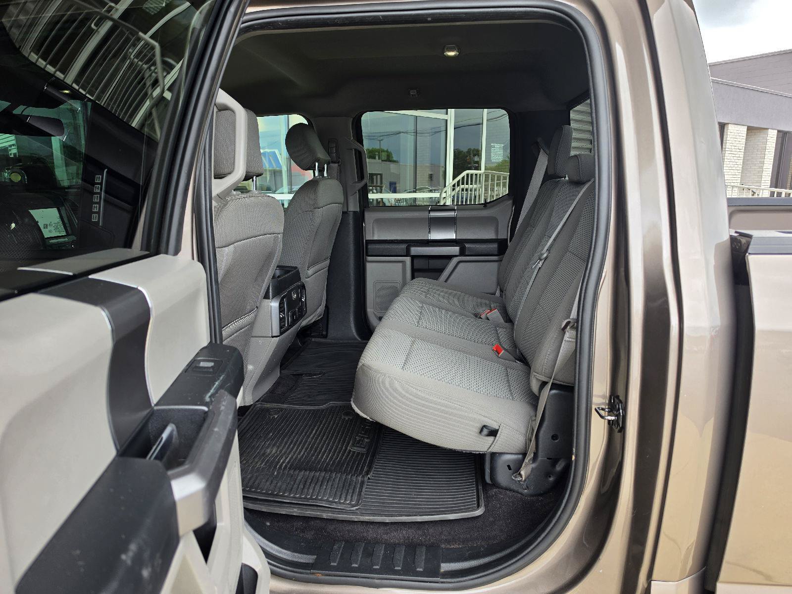Used 2020 Ford F150 XLT w/ Equipment Group 302A Luxury AWD/4WD image 11