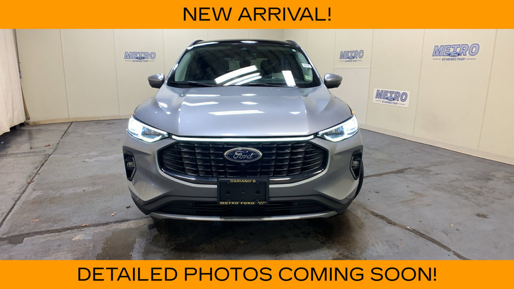 Certified 2023 Ford Escape Platinum w/ Premium Technology Package AWD/4WD image 8