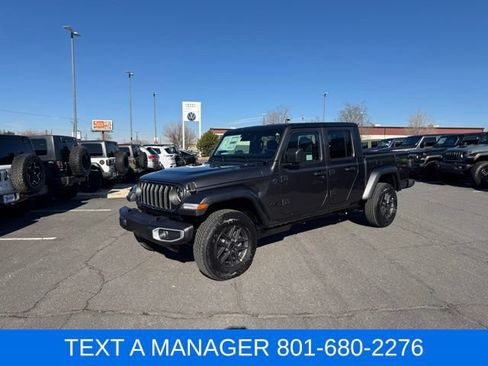 New 2026 Jeep Gladiator Sport AWD/4WD image 6