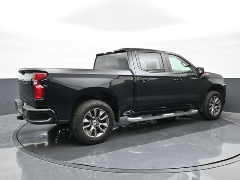Used 2022 Chevrolet Silverado 1500 RST w/ Z71 Off-Road Package AWD/4WD image 4