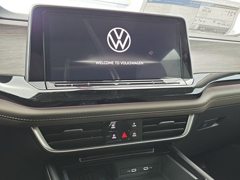 New 2026 Volkswagen Atlas SEL image 21