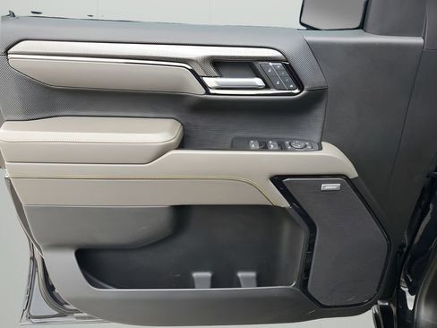 Used 2023 Chevrolet Silverado 1500 ZR2 w/ Technology Package image 27