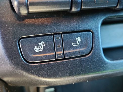 Used 2018 Chevrolet Colorado ZR2 image 22