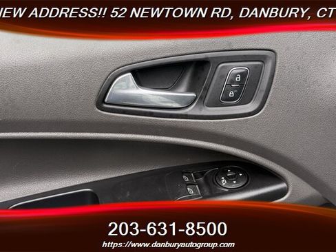 Used 2022 Ford Transit Connect XLT FWD image 22