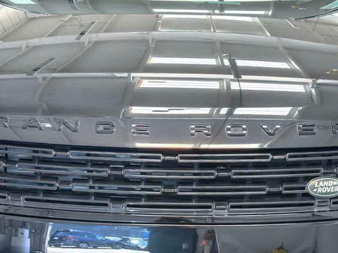 Used 2024 Land Rover Range Rover Sport SE AWD/4WD image 28
