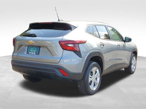 Certified 2024 Chevrolet Trax LS FWD image 5