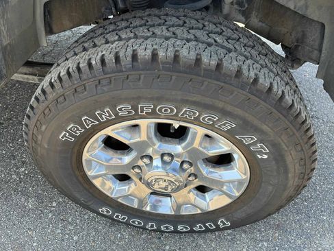 Used 2018 RAM 2500 Tradesman w/ Chrome Appearance Group image 14