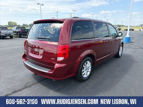 Used 2020 Dodge Grand Caravan SXT FWD image 5