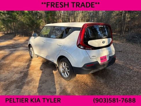 Certified 2020 Kia Soul S image 8