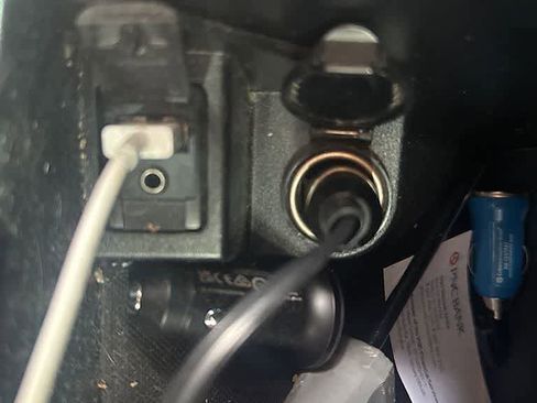 Used 2017 Toyota Camry LE image 21