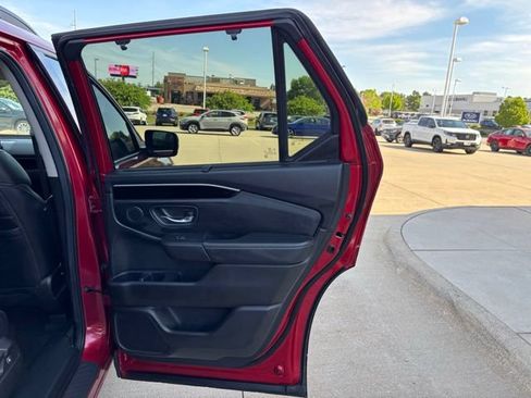 Certified 2025 Honda Pilot Touring image 26