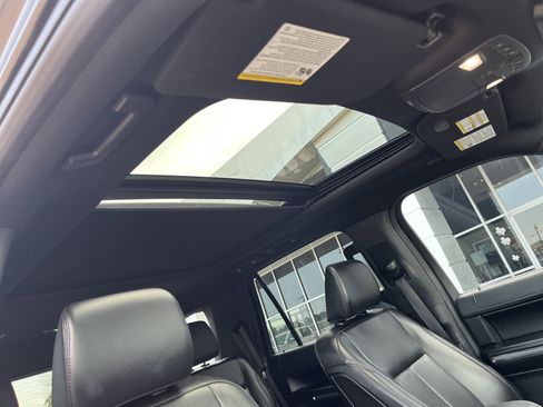 Used 2021 Ford Expedition XLT image 21