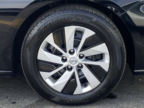 Certified 2025 Nissan Altima 2.5 S image 7