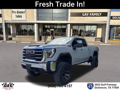 Used 2025 Chevrolet Silverado 2500 ZR2 w/ Technology Package AWD/4WD image 3