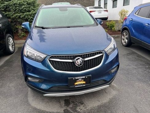 Used 2019 Buick Encore Sport Touring w/ Safety Package image 2