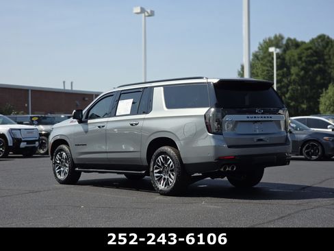 Used 2026 Chevrolet Suburban Z71 w/ Comfort Package AWD/4WD image 5