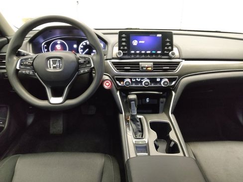 Used 2019 Honda Accord LX image 22
