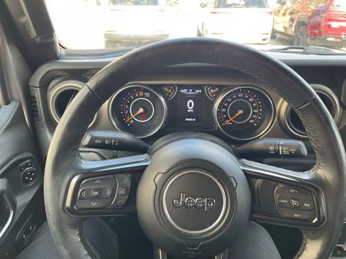 Used 2018 Jeep Wrangler Unlimited Sport S AWD/4WD image 11