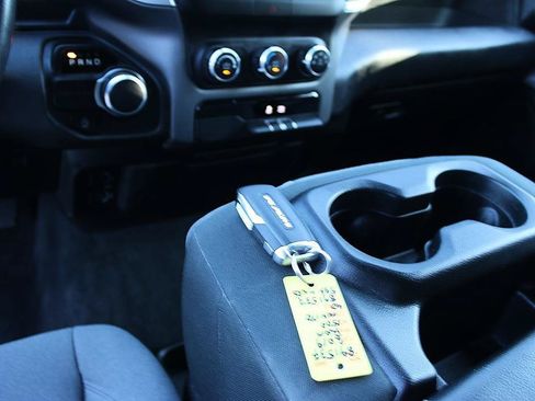 Used 2019 RAM 1500 Big Horn RWD image 9