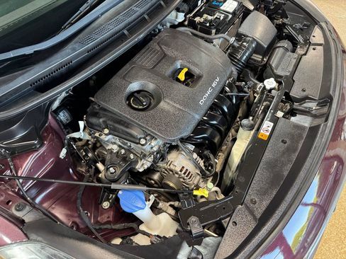 Used 2017 Kia Forte LX FWD image 33