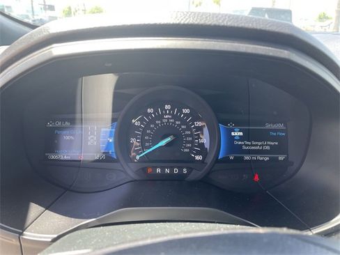 Used 2024 Ford Edge ST-Line image 11